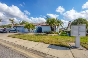 610 Apple Ln, Englewood, FL 34223 - Photo 31