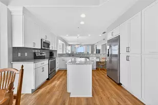 242 Hidden Bay Dr, Osprey, FL 34229 - Photo 11