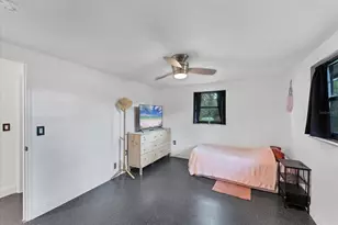 1651 Lakeview Pl, Englewood, FL 34223 - Photo 23