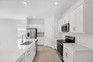 7863 Lakes Edge Ln, Port Charlotte, FL 33981 - Photo 13