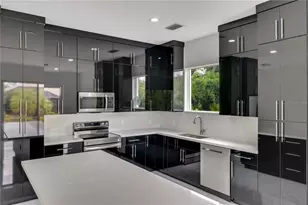 118 Green Pine Park, Rotonda West, FL 33947 - Photo 11