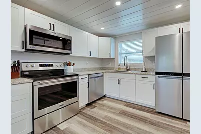 425 Yale Street, Englewood, FL 34223 - Photo 9