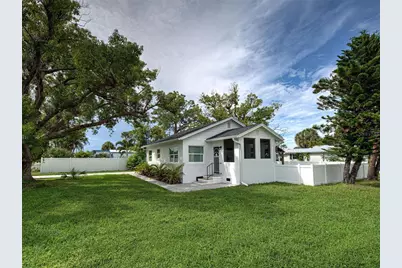 611 W Wentworth Street, Englewood, FL 34223 - Photo 7