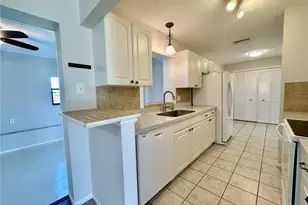 1516 Olympia Rd, Venice, FL 34293 - Photo 9