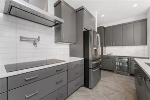 35 Medalist Ct, Rotonda West, FL 33947 - Photo 13