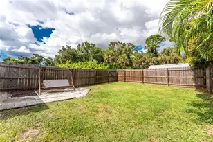 120 W Perry Ln, Englewood, FL 34223 - Photo 3