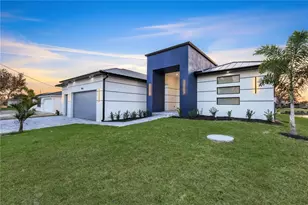 9493 St Paul Dr, Port Charlotte, FL 33981 - Photo 3