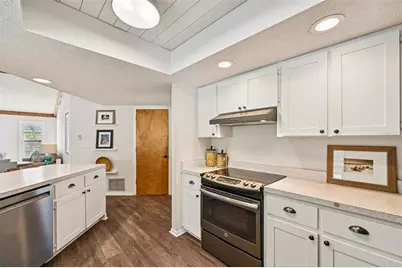 560 Sandlor Drive, Englewood, FL 34223 - Photo 15