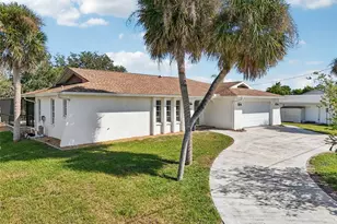 560 Sandlor Dr, Englewood, FL 34223 - Photo 53