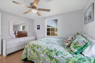 602 W Perry St, Englewood, FL 34223 - Photo 19