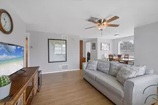 602 W Perry St, Englewood, FL 34223 - Photo 9