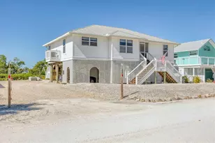 271 Bocilla Dr, Placida, FL 33946 - Photo 5