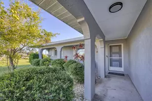 1087 Montana Ave, Englewood, FL 34223 - Photo 5