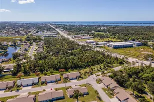 502 Foxwood Blvd, Englewood, FL 34223 - Photo 29