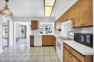 606 Chestnut Ln, Englewood, FL 34223 - Photo 19