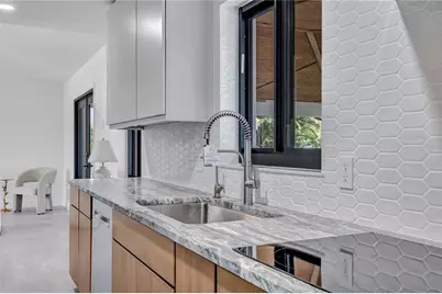 15180 Lyneburg Avenue, Port Charlotte, FL 33981 - Photo 25