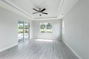 5217 Willow Lake Ct, Sarasota, FL 34233 - Photo 11