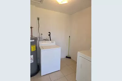 22236 Montrose Avenue, Port Charlotte, FL 33952 - Photo 13