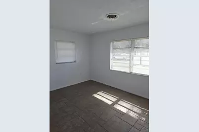 22236 Montrose Avenue, Port Charlotte, FL 33952 - Photo 15