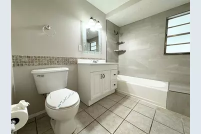 237 Matisse Circle N, Nokomis, FL 34275 - Photo 11