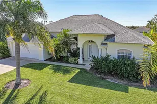 1185 1183 1187 Rotonda Circle, Rotonda West, FL 33947 - Photo 3