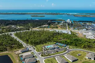 8553 St Kitts Cir, Englewood, FL 34224 - Photo 3