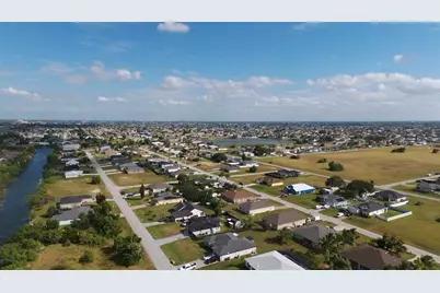 617 NW 14th Street, Cape Coral, FL 33993 - Photo 7