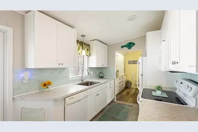 60 S Easter Island Circle, Englewood, FL 34223 - Photo 9