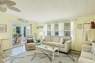 60 S Easter Island Cir, Englewood, FL 34223 - Photo 13
