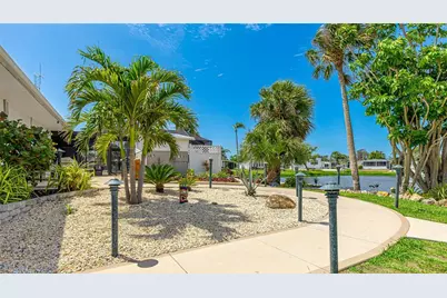 60 S Easter Island Circle, Englewood, FL 34223 - Photo 35