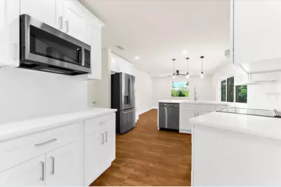 1460 Deer Creek Drive, Englewood, FL 34223 - Photo 9