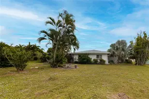 124 Caddy Rd, Rotonda West, FL 33947 - Photo 41