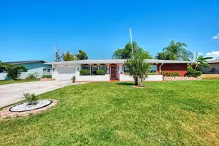 124 Caddy Rd, Rotonda West, FL 33947 - Photo 1