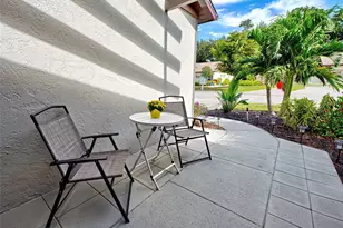 611 Chestnut Ln, Englewood, FL 34223 - Photo 5