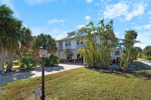 7104 Palm Island Dr, Placida, FL 33946 - Photo 3