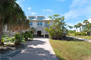 7104 Palm Island Dr, Placida, FL 33946 - Photo 5