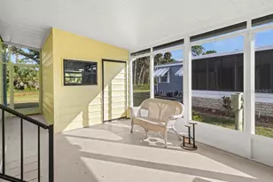 809 Manchester Ct, Englewood, FL 34223 - Photo 5