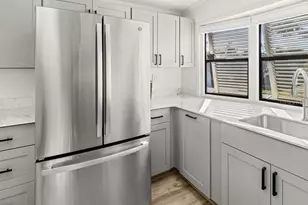 809 Manchester Ct, Englewood, FL 34223 - Photo 13