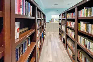 16 N Botany Bay Cir, Englewood, FL 34223 - Photo 55