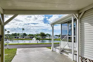 16 N Botany Bay Cir, Englewood, FL 34223 - Photo 11