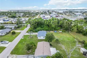 2032 Pennsylvania Ave, Englewood, FL 34224 - Photo 27