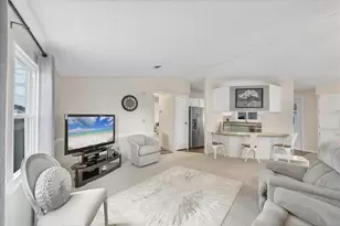 827 Tangerine Woods Blvd, Englewood, FL 34223 - Photo 11