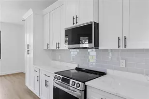 2805 Anniston Rd, North Port, FL 34288 - Photo 15