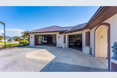 646 Boundary Boulevard, Rotonda West, FL 33947 - Photo 7