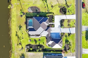 646 Boundary Blvd, Rotonda West, FL 33947 - Photo 57
