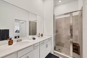 12520 Galapagos Ct, Venice, FL 34293 - Photo 13