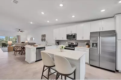 12520 Galapagos Court #202, Venice, FL 34293 - Photo 5