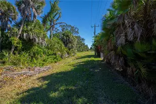 271 Annapolis Ln, Rotonda West, FL 33947 - Photo 69