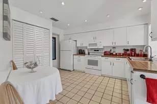 604 Chestnut Ln, Englewood, FL 34223 - Photo 13