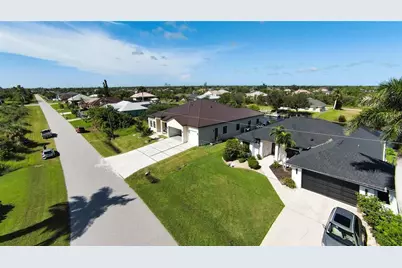 9222 Rosebud Circle, Port Charlotte, FL 33981 - Photo 7